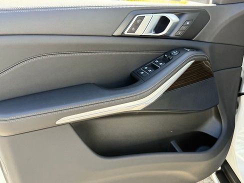 Certified 2024 BMW X5 xDrive40i AWD/4WD image 13