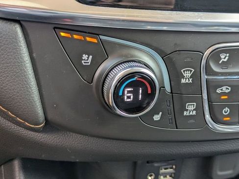 Used 2021 Chevrolet Traverse Premier w/ Redline Edition FWD image 25