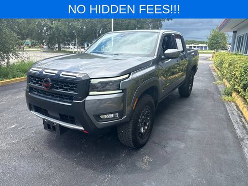 Used 2026 Nissan Frontier PRO-4X AWD/4WD image 3