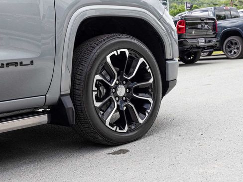 Used 2024 GMC Sierra 1500 Denali w/ Denali Reserve Package AWD/4WD image 10