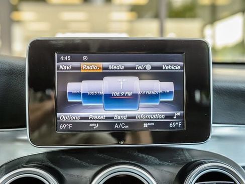 Used 2019 Mercedes-Benz GLC 300 image 20
