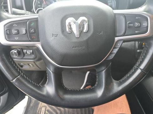 Used 2019 RAM 1500 Big Horn RWD image 16