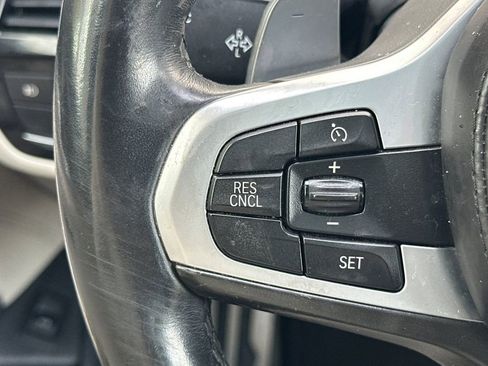 Used 2018 BMW 540i w/ M Sport Package image 27