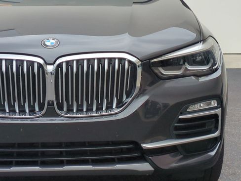 Used 2019 BMW X5 xDrive40i w/ Convenience Package AWD/4WD image 5