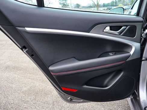 Used 2025 Genesis G70 2.5T w/ Sport Prestige Package image 38