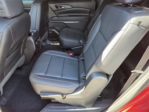 Certified 2025 Chevrolet Traverse Z71 w/ Enhanced Driving Package image 9