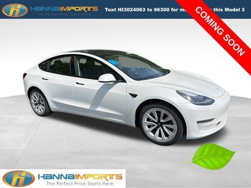 Used 2021 Tesla Model 3 Standard Range Plus image 1