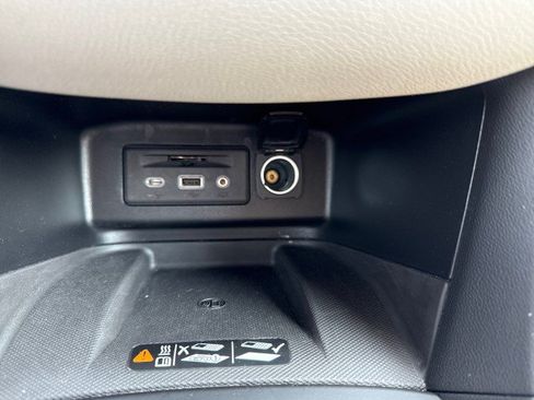Used 2019 Chevrolet Equinox Premier FWD image 20