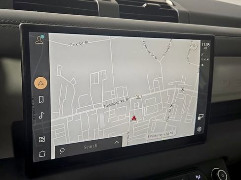 Used 2024 Land Rover Defender 130 S image 19