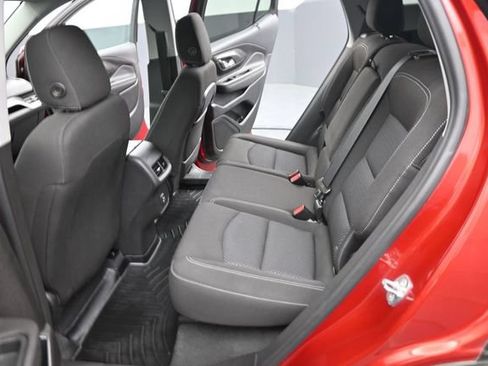 Used 2022 GMC Terrain SLE w/ Driver Convenience Package FWD image 15