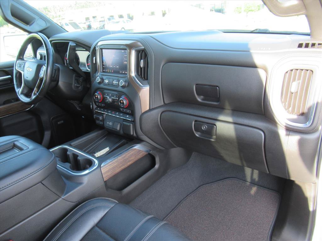 Used 2021 Chevrolet Silverado 1500 High Country w/ Technology Package AWD/4WD image 12
