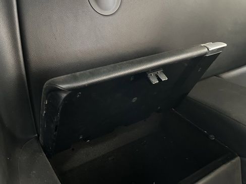 Used 2009 Mercedes-Benz SL 550 w/ Premium I Pkg image 28