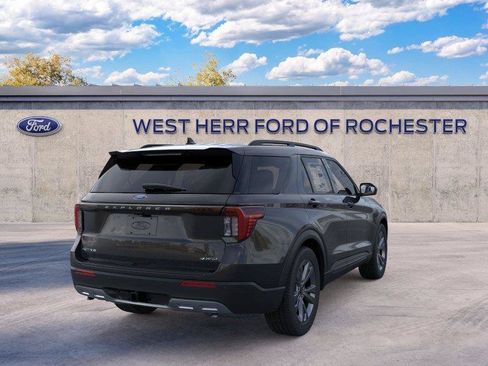 Used 2026 Ford Explorer Active w/ Active Comfort Package AWD/4WD image 8