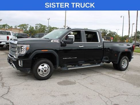 Used 2022 GMC Sierra 3500 Denali w/ Denali Ultimate Package image 5