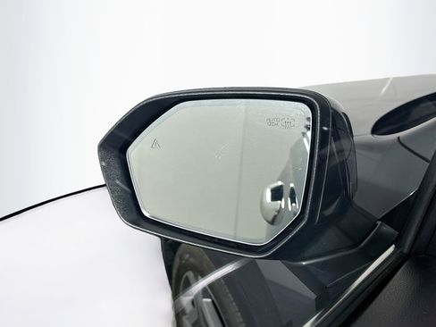 Used 2025 Hyundai Palisade Limited image 16