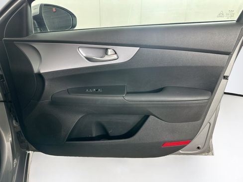 Used 2024 Kia Forte LXS FWD image 29