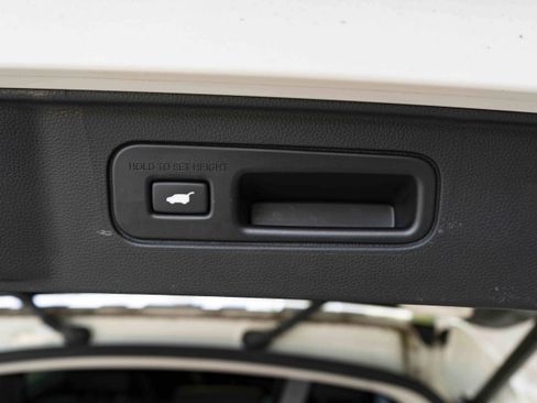 Used 2023 Honda Pilot EX-L image 44