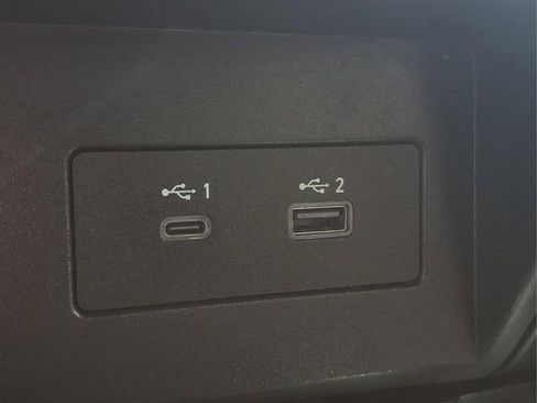 Used 2023 Nissan Titan PRO-4X w/ Pro-4x Convenience Package AWD/4WD image 15