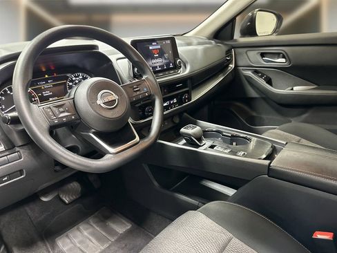 Used 2024 Nissan Rogue SV FWD image 13