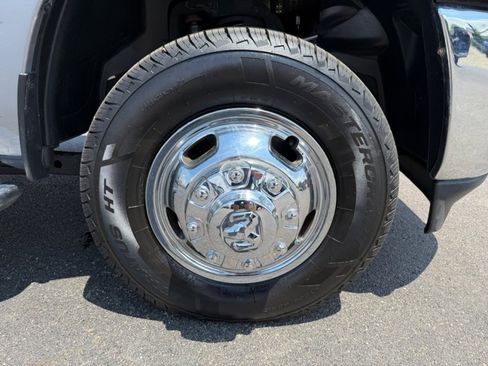 Used 2024 RAM 3500 Big Horn image 37