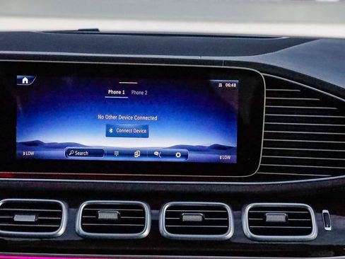 Used 2024 Mercedes-Benz GLS 450 4MATIC image 16