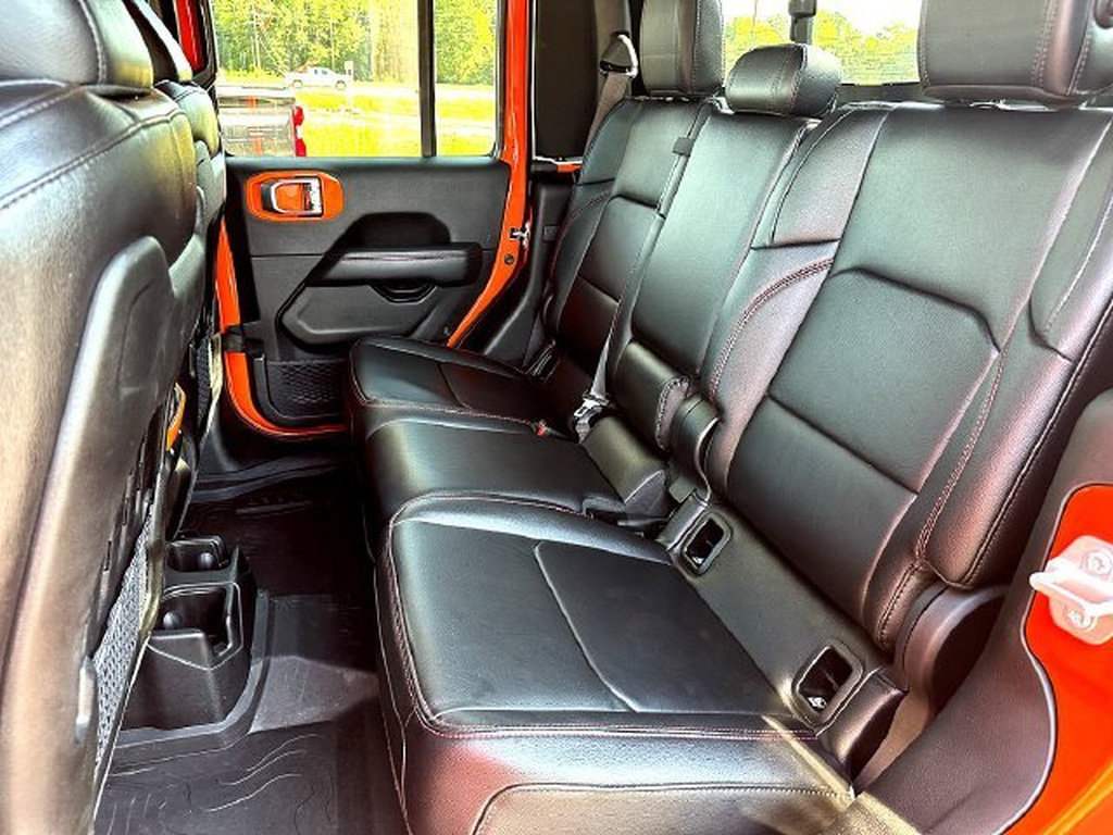 Used 2023 Jeep Gladiator Rubicon AWD/4WD image 18