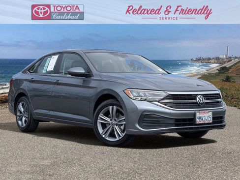 Used 2024 Volkswagen Jetta SE FWD image 1