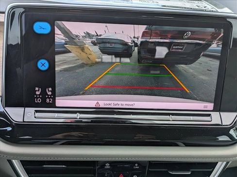New 2026 Volkswagen Atlas SE FWD image 13