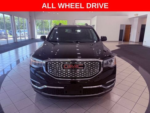 Used 2019 GMC Acadia Denali AWD/4WD image 2