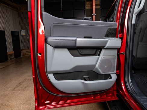 Used 2026 Ford F250 XLT w/ XLT Premium Package image 38