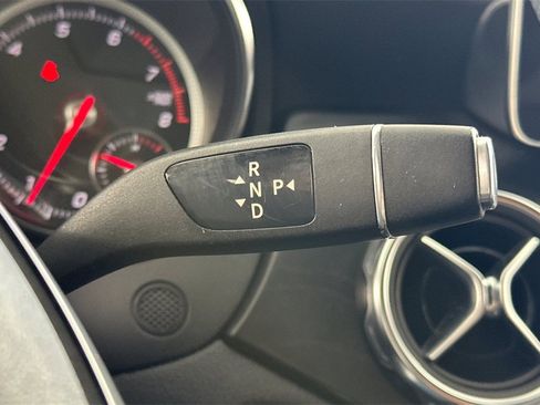 Certified 2019 Mercedes-Benz GLA 250 image 24