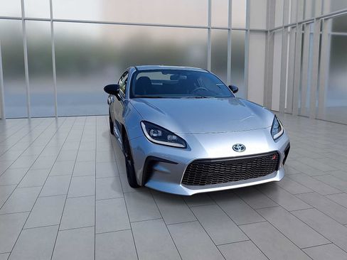 New 2026 Toyota GR86 Premium RWD image 5