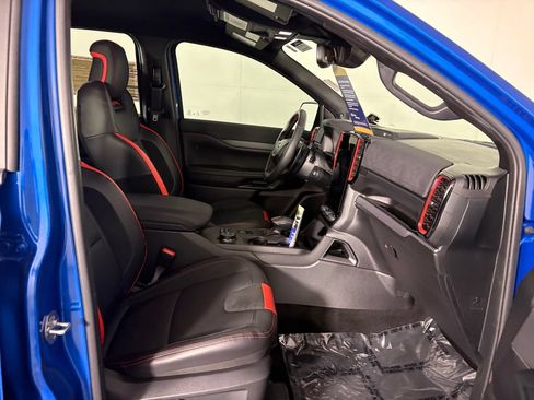 Certified 2025 Ford Ranger Raptor AWD/4WD image 35