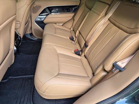 Used 2026 Land Rover Range Rover SE AWD/4WD image 18