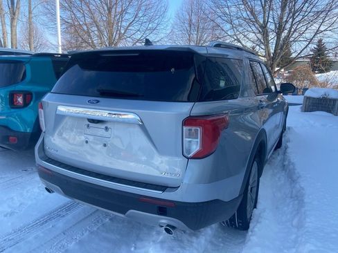 Used 2023 Ford Explorer Limited image 5