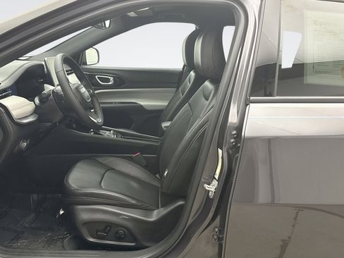 Used 2024 Jeep Compass Limited w/ Elite Group image 11