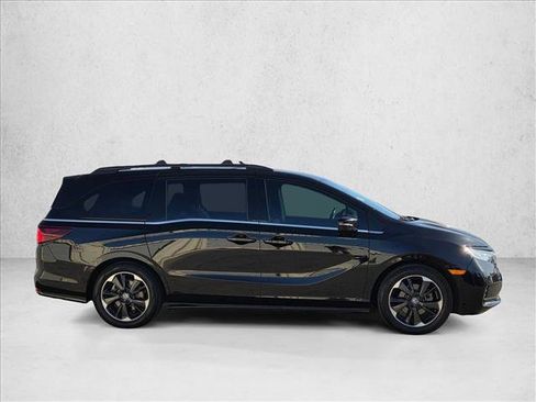 Used 2023 Honda Odyssey Sport image 4