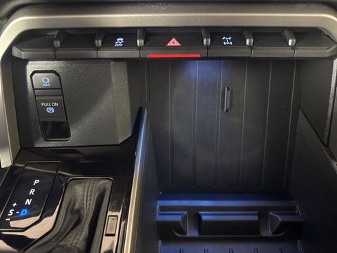 Used 2022 Toyota Tundra SR5 image 16