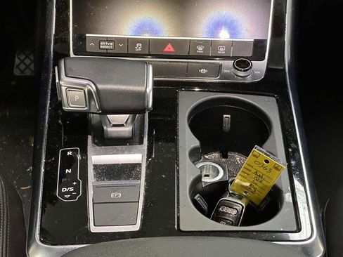 Used 2024 Audi Q7 3.0T Premium image 21