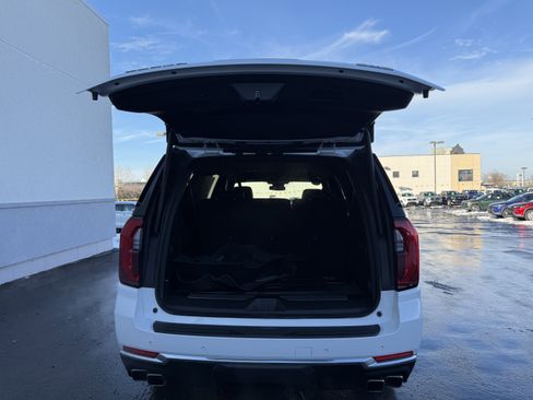 Used 2025 GMC Yukon XL Denali image 41
