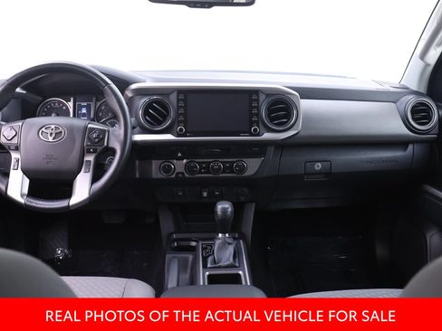 Used 2022 Toyota Tacoma SR5 AWD/4WD image 5