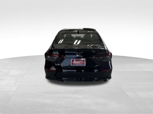 Used 2025 Honda Civic Sport image 6