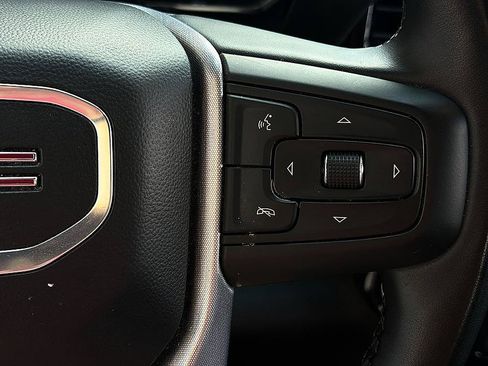 Used 2025 GMC Sierra 1500 SLT RWD image 18