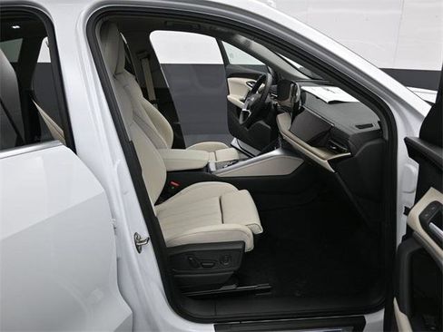 New 2025 Audi Q5 Prestige image 14