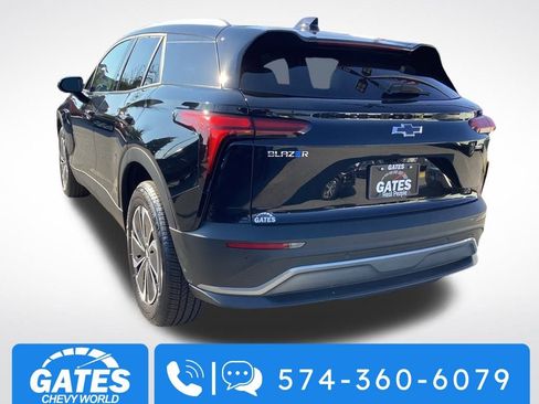 Used 2025 Chevrolet Blazer EV LT image 9