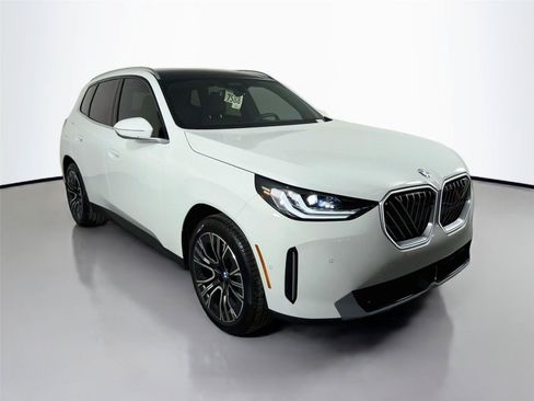 New 2026 BMW X3 xDrive30i w/ Premium Package AWD/4WD image 3
