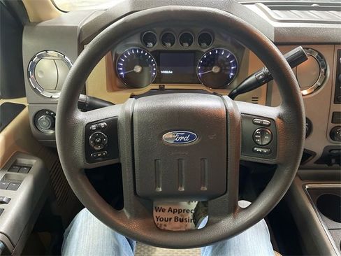 Used 2011 Ford F250 XLT w/ XLT Premium Pkg image 14