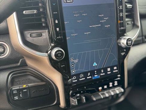 Used 2024 RAM 2500 Laramie image 15