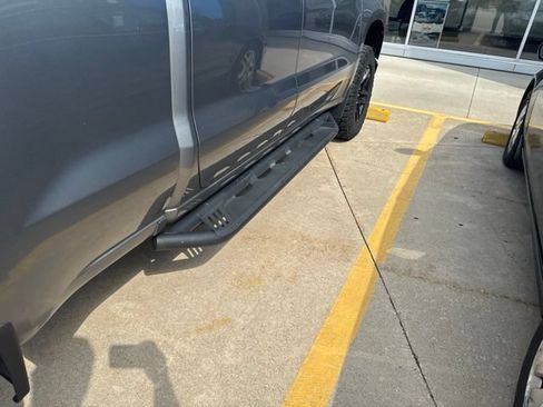 Used 2020 Chevrolet Silverado 1500 Custom Trail Boss w/ Custom Convenience Package AWD/4WD image 8