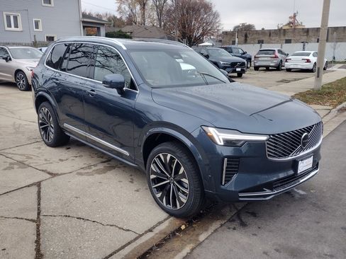 New 2026 Volvo XC90 B6 Plus w/ Protection Package Premier image 4